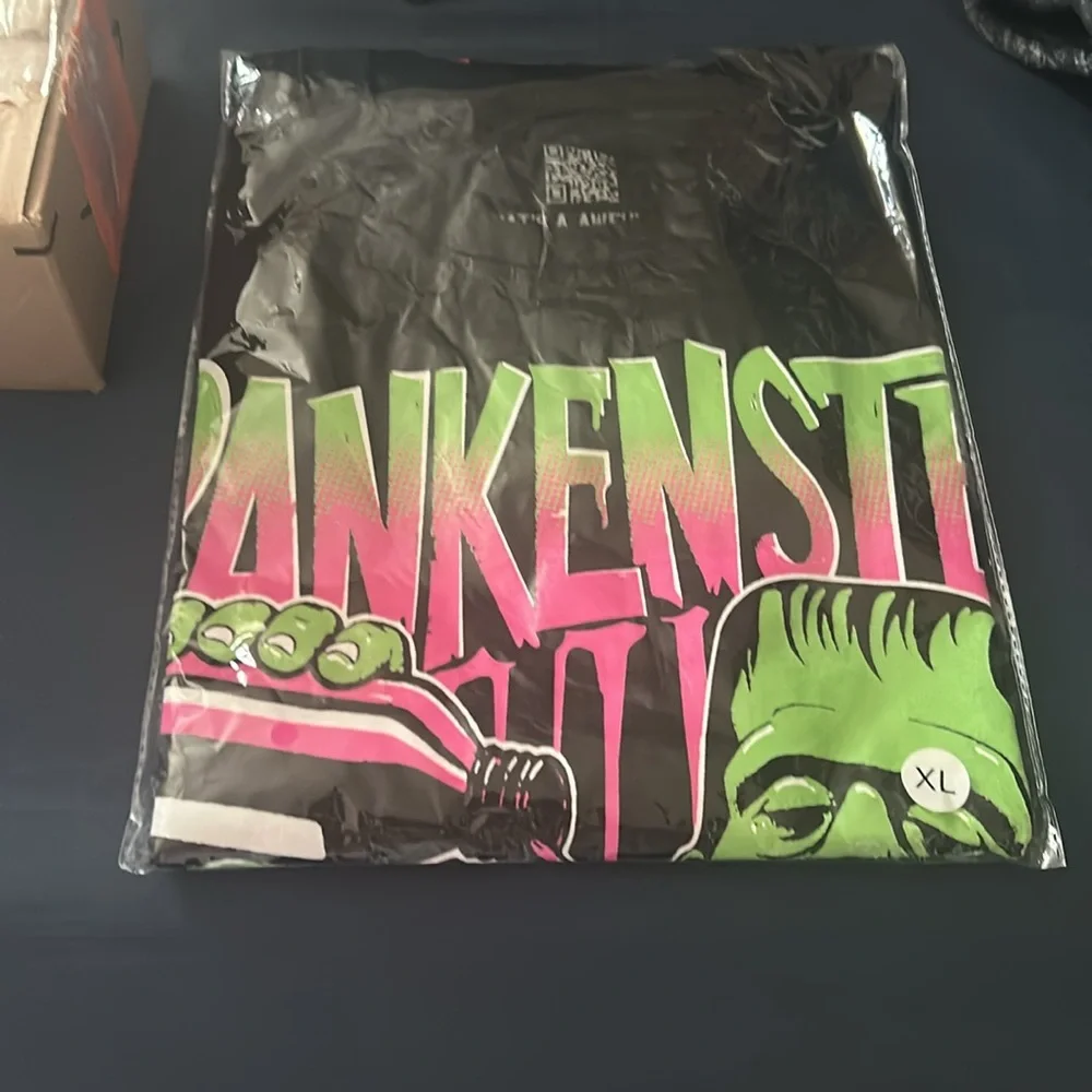 Frankenstein Graphic T-Shirt XL that’s awful lot of cough syrup - Picture 2 of 4